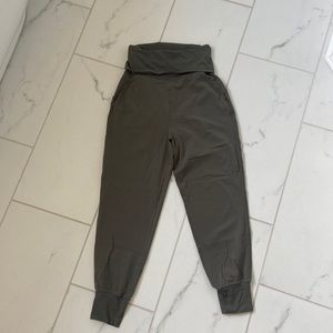 lululemon Align Super-High-Rise Ribbed-Waist Jogger